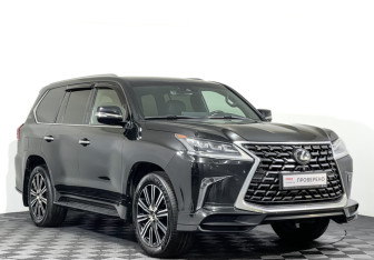 Подержанный автомобиль Lexus LX 2021 года (3 фото)