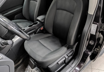Подержанный автомобиль Nissan Qashqai 2011 года (19 фото)