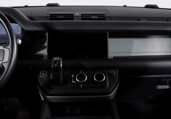 Подержанный автомобиль Land Rover Defender Suv 2021 года (13 фото)