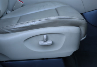 Подержанный автомобиль Subaru Tribeca 2006 года (16 фото)