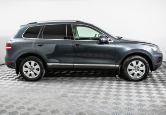 Подержанный автомобиль Volkswagen Touareg 2013 года (4 фото)