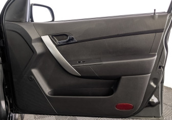 Подержанный автомобиль Ravon Nexia R3 2017 года (25 фото)