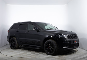 Подержанный автомобиль Jeep Grand Cherokee 2019 года (3 фото)