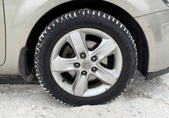 Подержанный автомобиль Kia Ceed Hatchback 2011 года (13 фото)