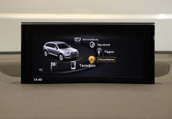 Подержанный автомобиль Audi Q7 2016 года (20 фото)