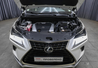 Подержанный автомобиль Lexus NX 2021 года (9 фото)