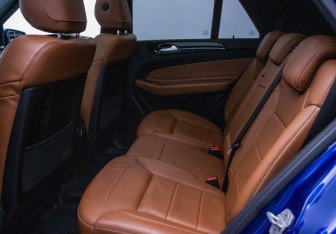 Подержанный автомобиль Mercedes-Benz GLE 2017 года (12 фото)