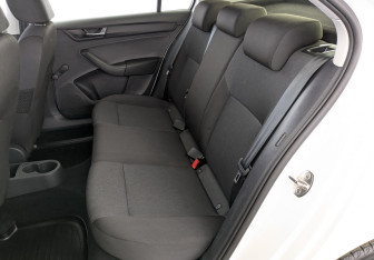 Подержанный автомобиль Skoda Rapid Liftback 2019 года (12 фото)