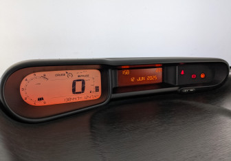 Подержанный автомобиль Citroen C3 Picasso 2012 года (25 фото)