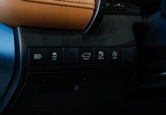 Подержанный автомобиль Toyota Camry Sedan 2022 года (17 фото)