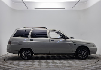Подержанный автомобиль LADA (ВАЗ) 2111 2004 года (4 фото)