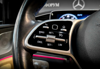 Подержанный автомобиль Mercedes-Benz GLE 2019 года (27 фото)