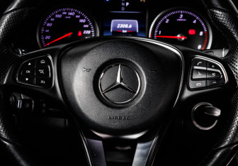 Подержанный автомобиль Mercedes-Benz GLC Coupe 2015 года (15 фото)