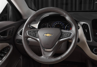 Подержанный автомобиль Chevrolet Malibu Sedan 2020 года (14 фото)
