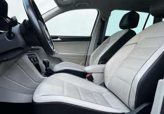 Подержанный автомобиль Volkswagen Tiguan 2018 года (10 фото)