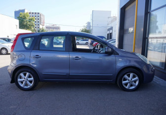 Подержанный автомобиль Nissan Note 2008 года (4 фото)