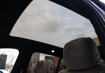 Подержанный автомобиль LiXiang L6 2024 года (17 фото)