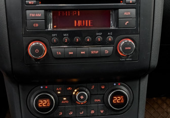 Подержанный автомобиль Nissan Qashqai 2011 года (20 фото)