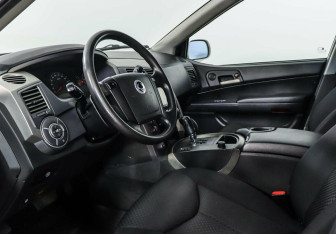 Подержанный автомобиль SsangYong Kyron 2012 года (6 фото)