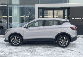 Подержанный автомобиль Geely Coolray 2022 года (8 фото)