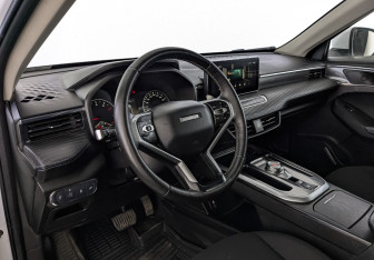 Подержанный автомобиль Haval Jolion 2022 года (15 фото)
