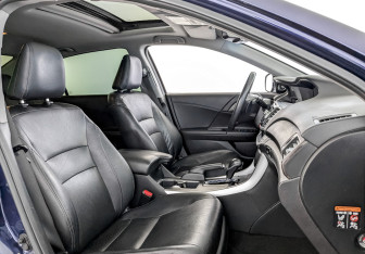 Подержанный автомобиль Honda Accord Sedan 2013 года (24 фото)