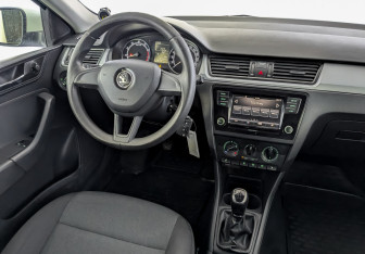 Подержанный автомобиль Skoda Rapid Liftback 2019 года (26 фото)