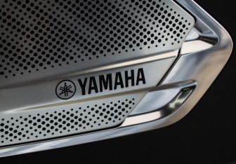 Подержанный автомобиль Zeekr 001 2023 года (23 фото)