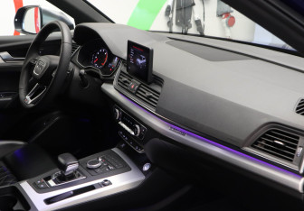 Подержанный автомобиль Audi Q5 2019 года (14 фото)