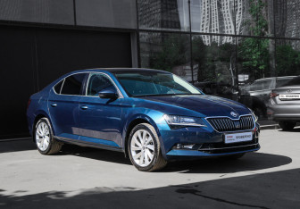 Подержанный автомобиль Skoda Superb Liftback 2018 года (3 фото)