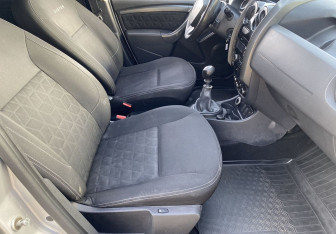 Подержанный автомобиль Renault Duster 2018 года (9 фото)