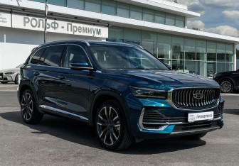 Подержанный автомобиль Geely Monjaro 2023 года (3 фото)