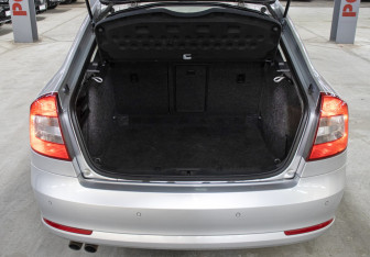 Подержанный автомобиль Skoda Octavia Liftback 2012 года (10 фото)