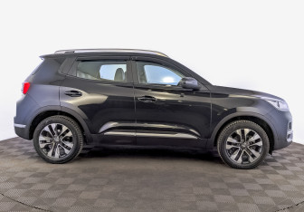 Подержанный автомобиль Chery Tiggo 4 2021 года (4 фото)