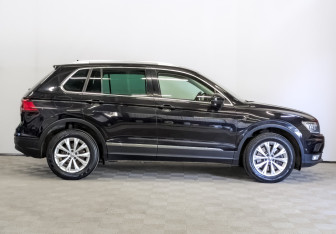 Подержанный автомобиль Volkswagen Tiguan 2017 года (4 фото)