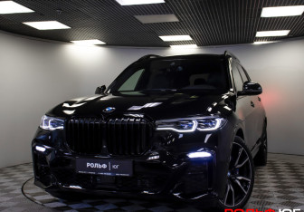 Подержанный автомобиль BMW X7 2020 года (36 фото)