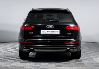 Подержанный автомобиль Audi Q5 2014 года (6 фото)