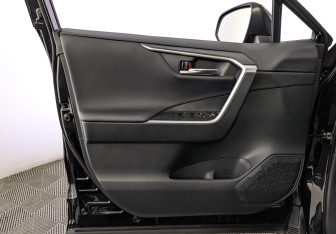 Новый Toyota RAV4 2025 (19 фото)