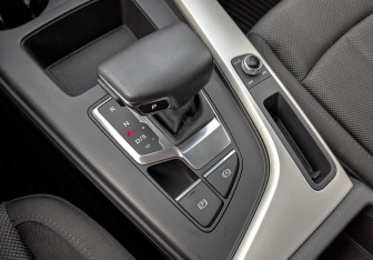 Подержанный автомобиль Audi A5 Liftback 2021 года (25 фото)