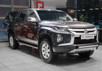 Подержанный автомобиль Mitsubishi L200 2019 года (3 фото)