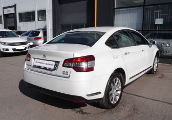 Подержанный автомобиль Citroen C5 Sedan 2011 года (5 фото)