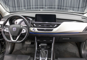 Подержанный автомобиль Changan CS75 2022 года (14 фото)