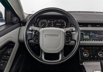 Подержанный автомобиль Land Rover Range Rover Evoque 2020 года (22 фото)