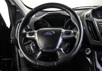 Подержанный автомобиль Ford Kuga 2013 года (11 фото)