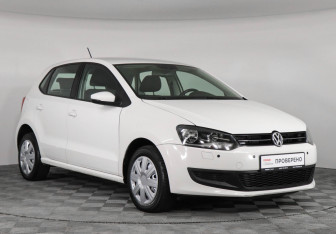 Подержанный автомобиль Volkswagen Polo Hatchback 2013 года (3 фото)