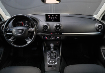 Подержанный автомобиль Audi A3 Sedan 2013 года (9 фото)