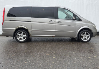 Подержанный автомобиль Mercedes-Benz Viano 2008 года (4 фото)