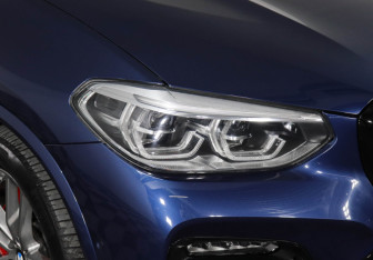 Подержанный автомобиль BMW X4 2021 года (7 фото)