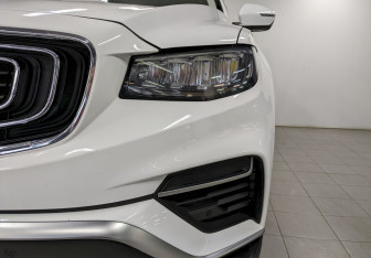 Подержанный автомобиль Geely Atlas Pro 2023 года (17 фото)