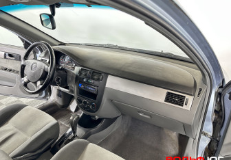 Подержанный автомобиль Ravon Gentra 2015 года (9 фото)